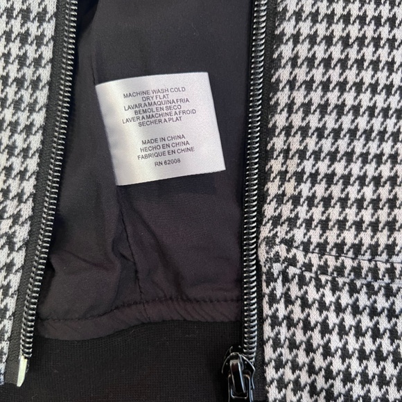 INSIGHT Brand fashion forward 2-piece B&W houndstooth jacket and jogger Size S - Picture 5 of 6